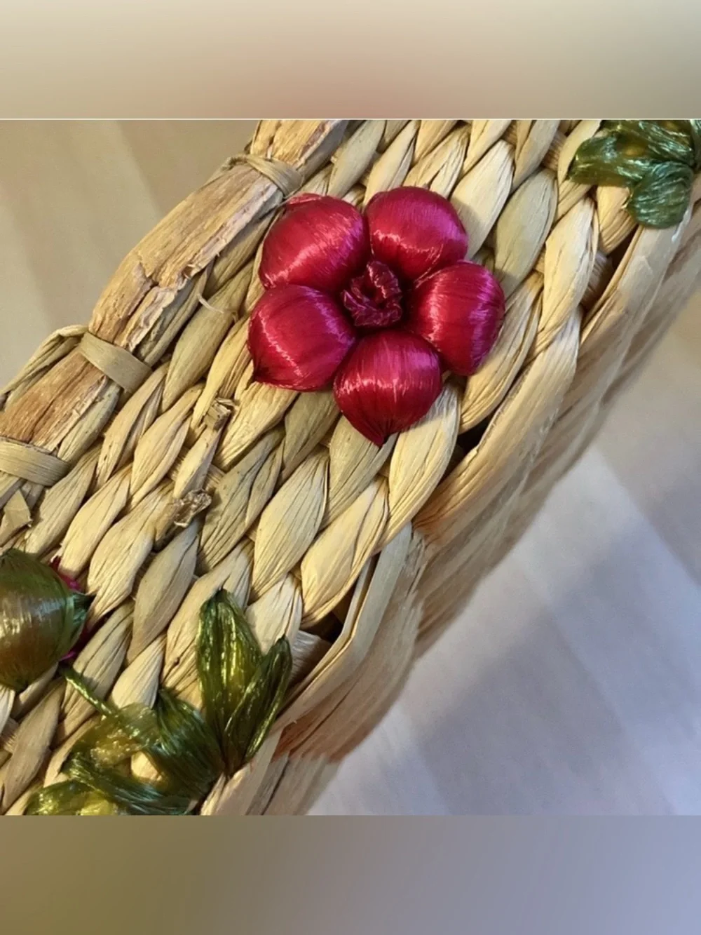 Vintage Woven Casserole Basket with Handles, 8x13 glass dish holder, flowers